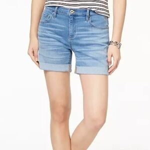 Tommy Hilfiger TH Flex Cuffed Denim 5” Shorts in Pacific Blue Size 4